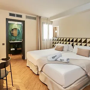 The Moods Oasis Hotell